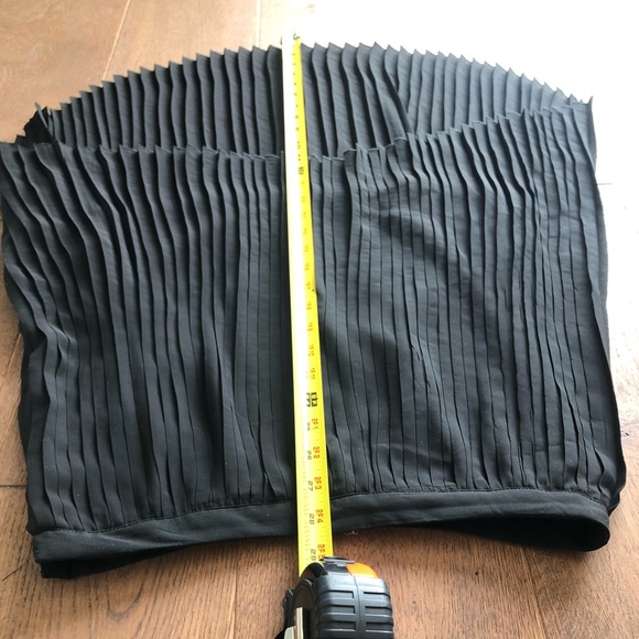 Forever 21 Pleated Skirt - Picture 5 of 5